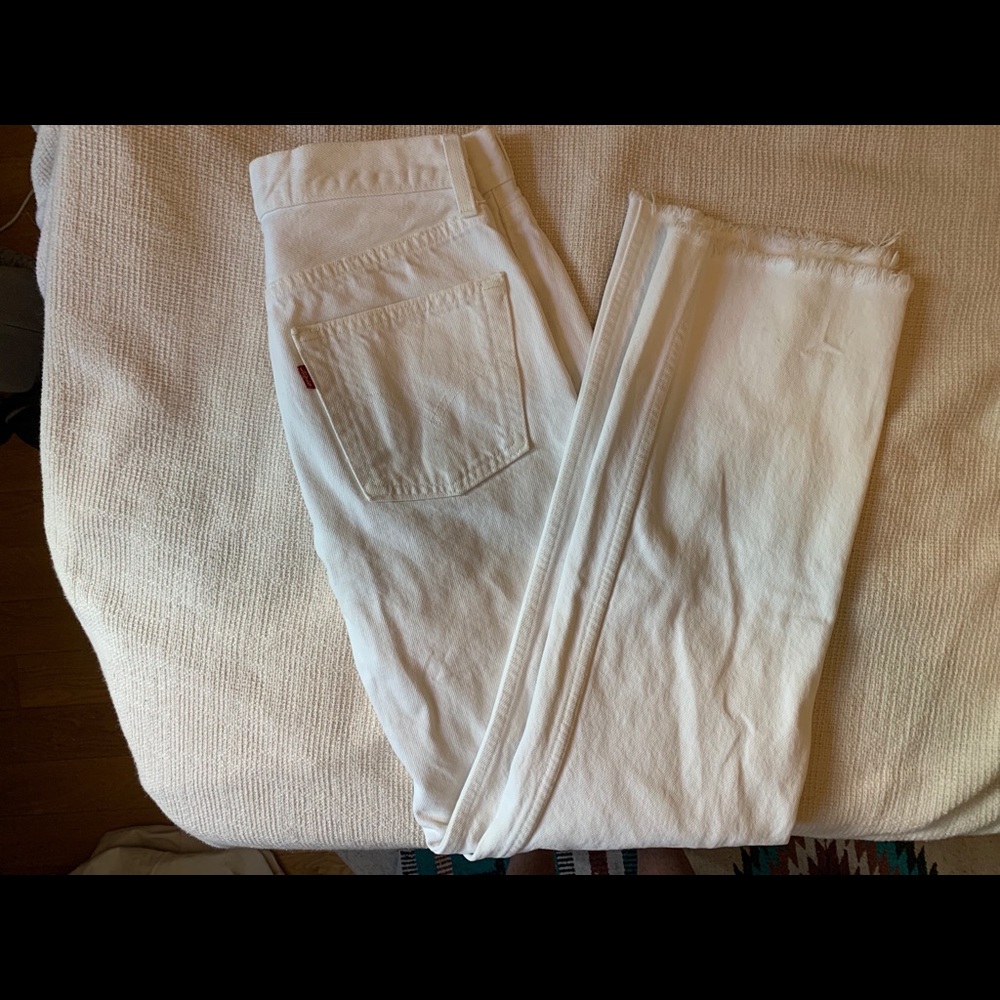 High Waist White Levi’s w/Fringed Bottom